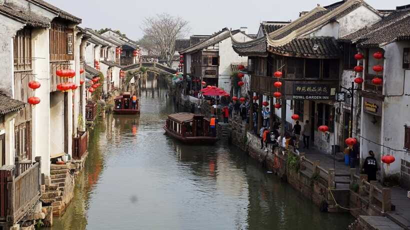 Suzhou and Zhujiajiao Private Guided Day Trip from Shanghai - Lunch Break: Plan for Real Food (and Real Costs)