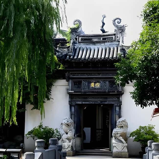 Yu Garden, Old Street, Bund & Zhujiajiao Water Town Bus Tour - Who This Tour Fits Best (and Who Should Think Twice)