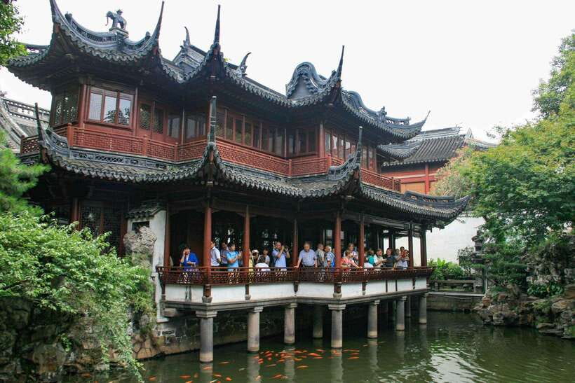 Yu Garden Shanghai Entry Tickets Booking And Trip - A quick reality check from the crowd factor