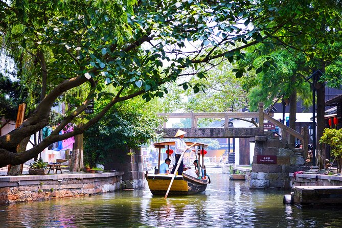 Zhujiajiao and Yu Garden Tour with Wonton Making in Shanghai - Price and value: what $229 buys in a day