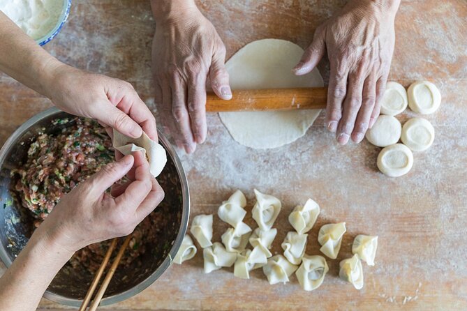 Zhujiajiao and Yu Garden Tour with Wonton Making in Shanghai - How to plan your day: timing, pacing, and what to pack