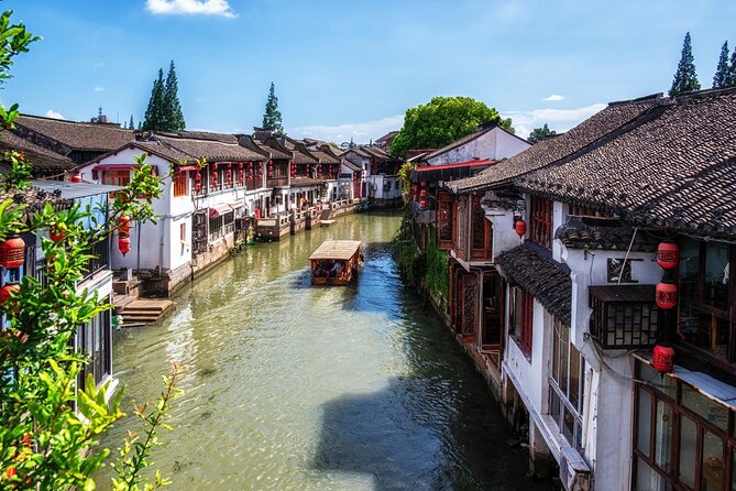 Zhujiajiao and Yu Garden Tour with Wonton Making in Shanghai - Who this tour fits best (and who should skip)