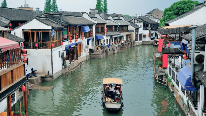 Zhujiajiao & Shanghai:Private Day Tour Water Town to Skyline - Zhujiajiao plus Shanghai in one day: why this combo makes sense
