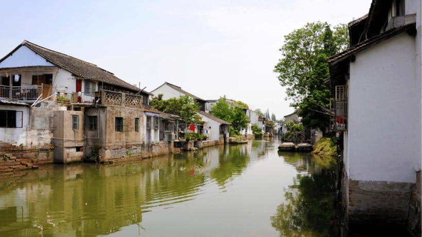 Zhujiajiao & Shanghai:Small Group Tour Water Town to Skyline - Small-group pacing you can feel: how the day flows