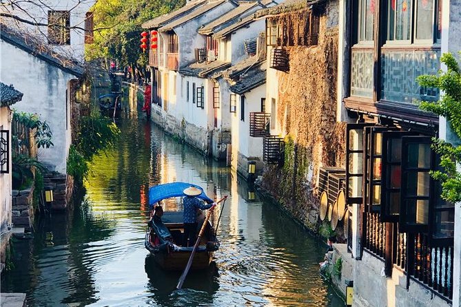 Zhujiajiao Water Town and Shanghai Highlights Private Trip - Why This Combo Works: Water Town + Shanghai Icons in One Day
