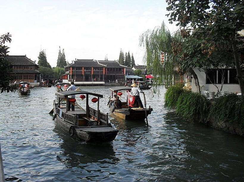 Zhujiajiao Water Town Private Tour with Night River Cruise - A Convenient Door-to-Door Day From Central Shanghai