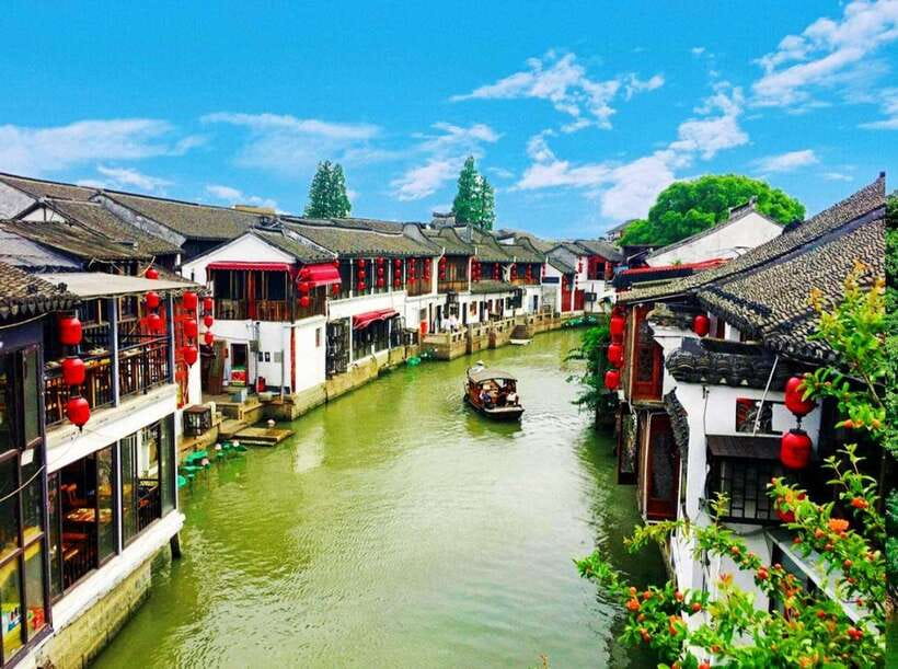 Zhujiajiao Water Town Private Tour with Night River Cruise - Fang Sheng Bridge Views and the Best Angle to Understand the Town