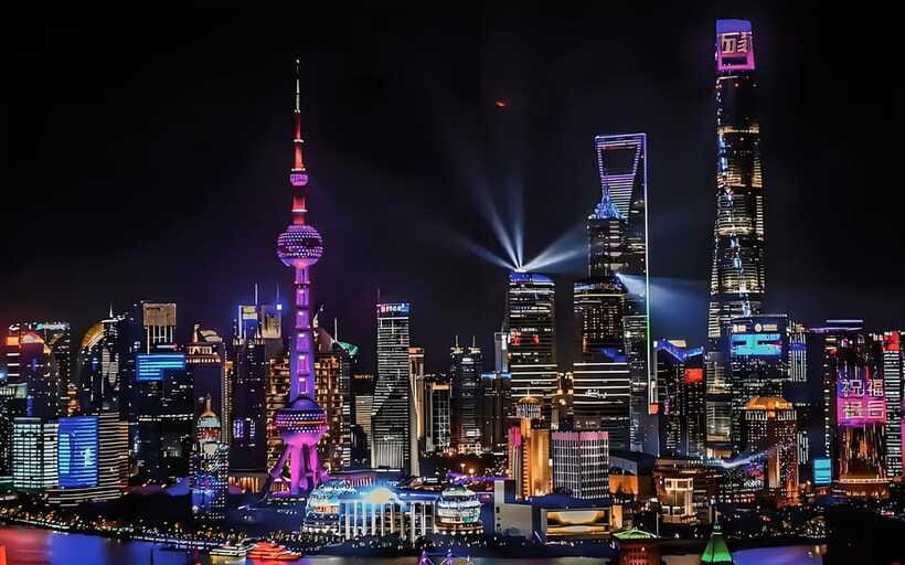 Zhujiajiao Water Town Private Tour with Night River Cruise - 1-Hour Huangpu River Cruise With VIP Seating