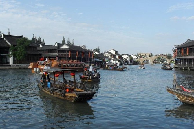 Zhujiajiao Water Town Tour from Shanghai with Boat Ride Option - Getting to Zhujiajiao: hotel pickup that saves your energy